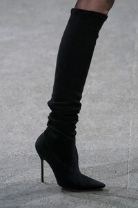 elie-tahari-clp-rf19-0505.thumb.jpg.ab8e6409c7aa9bebc1486c3f2c8f2ab0.jpg
