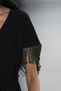 elie-tahari-clp-rf19-0643.thumb.jpg.7b0ac41b3268bf2a48afb9117221d56d.jpg