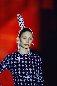 fashion-photography-archive-image-work-image----batch1----fullSize----103212_103212-4_0037_fs.jpg.jpg