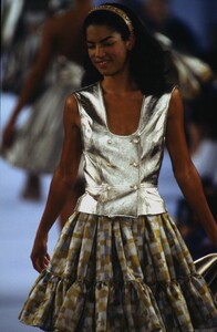 fashion-photography-archive-image-work-image----batch25----fullSize----103931_103931-1_0045_fs.jpg.thumb.jpg.c1e72a89205c85c859271111ad8ee498.jpg