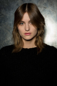 gabriela-hearst-bks-g-rf19-8699.thumb.jpg.ebaac4f43de55ea0f5f0955adeed5477.jpg
