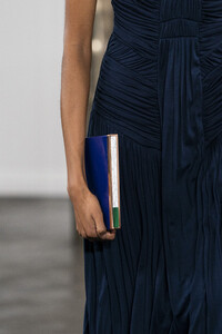 gabriela-hearst-clp-rf19-0457.thumb.jpg.5e12d5e7965065c8e21671f2f41738d4.jpg