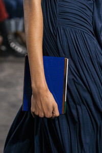 gabriela-hearst-clp-rf19-0461.thumb.jpg.297ec928ba90bc89ed1222e1f8e8b2ea.jpg