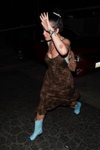 halsey-at-yungblud-s-show-in-west-hollywood-06-20-2019-4.jpg