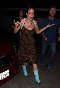 halsey-at-yungblud-s-show-in-west-hollywood-06-20-2019-5.jpg