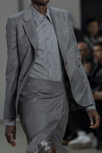 helmut-lang-clp-rf19-0986.thumb.jpg.64673a6d75744f7ebc3524fef1207757.jpg