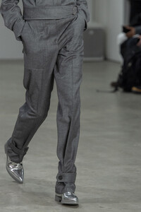 helmut-lang-clp-rf19-1014.thumb.jpg.ad744df19344f9288d622200b17c876f.jpg