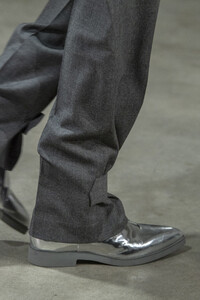 helmut-lang-clp-rf19-1027.thumb.jpg.fbef04d579c42211f439fa0493769fd6.jpg