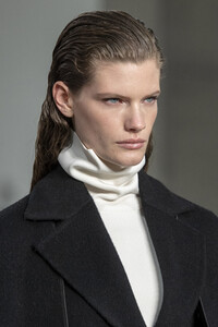 helmut-lang-clp-rf19-1300.thumb.jpg.4df9712be6671a15f49a2b25a31ec014.jpg