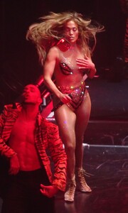 jennifer-lopez-it-s-my-party-opening-night-at-the-forum-in-inglewood-06-07-2019-9.jpg