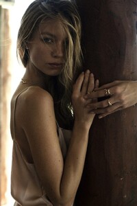 juvi-tulum-tereza-holanova-4-768x1150.thumb.jpg.c55823eb82863a584b688f0cdda14bbc.jpg