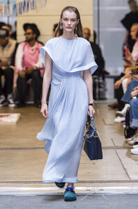 jw-anderson-m-rs20-3207.thumb.jpg.261651972491f4588cdd9fef5132e025.jpg