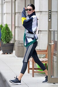 kendall-jenner-out-in-nyc-06-19-2019-1.jpg