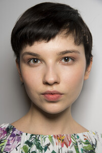 lela-rose-bks-v-rf19-3708.thumb.jpg.0d133385252b7d4420d0494d783b5930.jpg