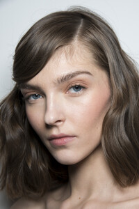 lela-rose-bks-v-rf19-3767.thumb.jpg.7a403f21d70ff46965de29c9bcfe3e1a.jpg