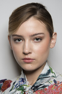lela-rose-bks-v-rf19-3784.thumb.jpg.6ef9c30ef4ac2c7b755118dd86c45d8f.jpg