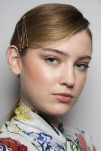 lela-rose-bks-v-rf19-3793.thumb.jpg.484d1e14f2dfbcc02afbc41934c7401f.jpg
