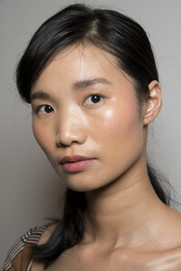 lela-rose-bks-v-rf19-3841.thumb.jpg.0c2fab05f2e5a35d96032319ba741b76.jpg