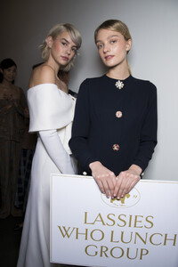 lela-rose-bks-v-rf19-3884.thumb.jpg.0a3cc234a7631ff4ffe4a9497b788367.jpg