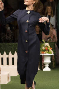 lela-rose-clp-rf19-0496.thumb.jpg.8f38dfb909427aa85abcb00de325cce9.jpg