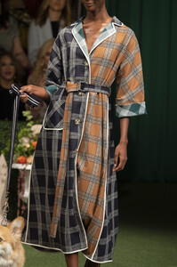 lela-rose-clp-rf19-0588.thumb.jpg.4b6405adce8f1ab0c9053346f7587106.jpg