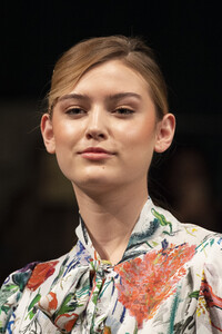 lela-rose-clp-rf19-0703.thumb.jpg.f7ce9e4441c079ffb6c5f857d204501b.jpg