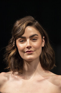 lela-rose-clp-rf19-0834.thumb.jpg.93a4e0200b2a3f72661f1dec3555ffac.jpg