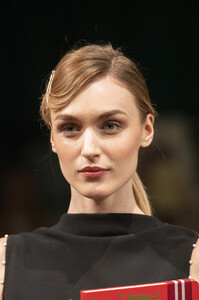 lela-rose-clp-rf19-0927.thumb.jpg.0ca40b81f6b3d8c40ffd3900059fc000.jpg