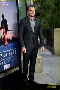 leonardo-dicaprio-suits-up-for-hbo-ice-on-fire-premiere-07.jpg
