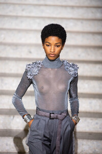 naomi.thumb.jpg.4377b622452009a1cab6363c8d4855e8.jpg