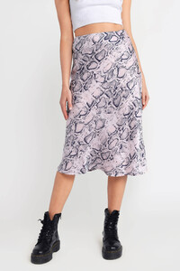 pink-romance-novel-satin-snake-print-midi-skirt_001.thumb.jpg.0d0b0996c230585d653a70b0a4531f8a.jpg