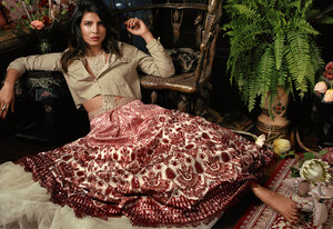 priyanka-05.thumb.jpg.ac340d063230bbbee0039bf7624e1cd6.jpg