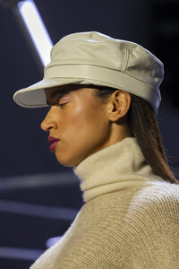 sally-lapointe-clp-rf19-0161.thumb.jpg.ed803ed8d05c45202feb40c64027717b.jpg