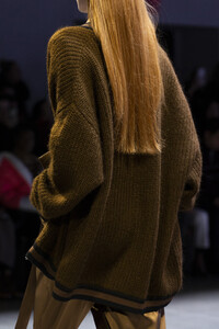 sally-lapointe-clp-rf19-0550.thumb.jpg.7c175f7e7f1663194bc9e239c8402cdd.jpg