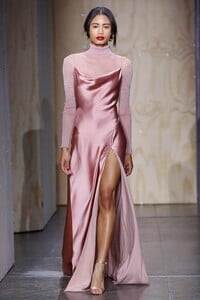 sdr_1282-00002-Jonathan-Simkhai-NYFW-Fall-19-courtesty-of-brand.thumb.jpg.bb54ff6318cc7a97cdd68b042aa0c085.jpg