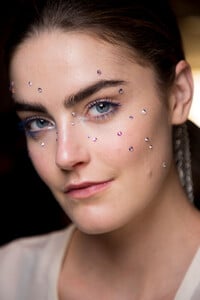 siriano-bks-g-rf19-3363.thumb.jpg.ff36baa2fdc2a849a295543915334334.jpg