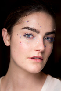 siriano-bks-g-rf19-3380.thumb.jpg.441a26785bd14254056b8c8e2f6230df.jpg