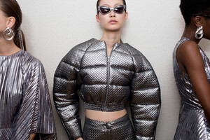 siriano-bks-g-rf19-3554.thumb.jpg.79e54230b7178ef52cbc0f348208292d.jpg