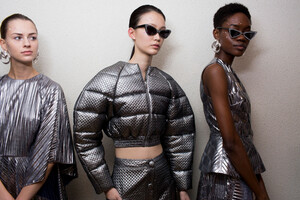 siriano-bks-g-rf19-3560.thumb.jpg.9708b7989826482e7e0e7b6987876771.jpg