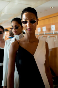 siriano-bks-g-rf19-3686.thumb.jpg.4d8c5cf91b3129f8f3429be939da6636.jpg
