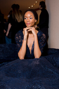siriano-bks-g-rf19-3868.thumb.jpg.e88a32fe098d924c360b7f945442b2ec.jpg