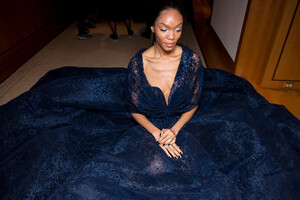 siriano-bks-g-rf19-3871.thumb.jpg.fd1a7d2707bfb430702cd1af04c1ef7a.jpg
