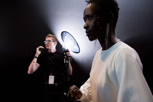 siriano-bks-g-rf19-3911.thumb.jpg.c3d482fe8f33df2252b59466fe150f58.jpg