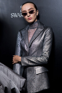 siriano-bks-g-rf19-4006.thumb.jpg.6287b7b06ba33934f46a89add64405b5.jpg