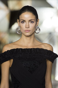 siriano-clp-rf19-0484.thumb.jpg.e7b8718156c6ad26a6c0ec1a1ecc1025.jpg