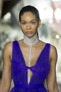 siriano-clp-rf19-0873.thumb.jpg.e1f44dbb24e957f29cf6244a8a8e4476.jpg