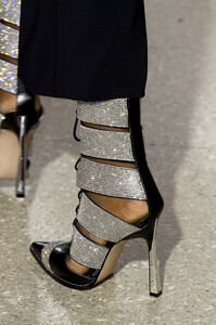 siriano-clp-rf19-0909.thumb.jpg.3df38d9e999eb3ecc07036f25763c56f.jpg