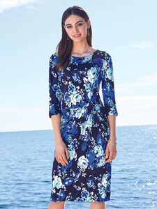 uta-raasch-floral-print-jersey-dress-navy-multi-coloured-105577_CAT_M_130519_164905.thumb.jpg.90bd19645da84c79a2e57c1a89b68a40.jpg
