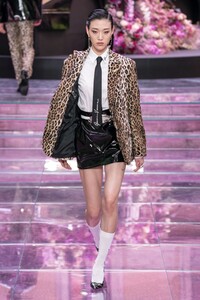 versace-m-rs20-3471.thumb.jpg.91f9a3646ef3233c5ea7513d3f3fb6ff.jpg
