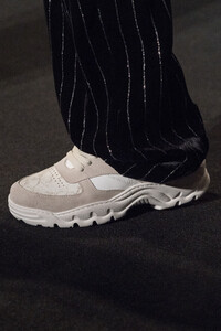 zadig-e-voltaire-clp-rf19-0088.thumb.jpg.b03040d50688b08921a78ab8d6e9870e.jpg